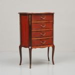 1065 6466 CHEST OF DRAWERS